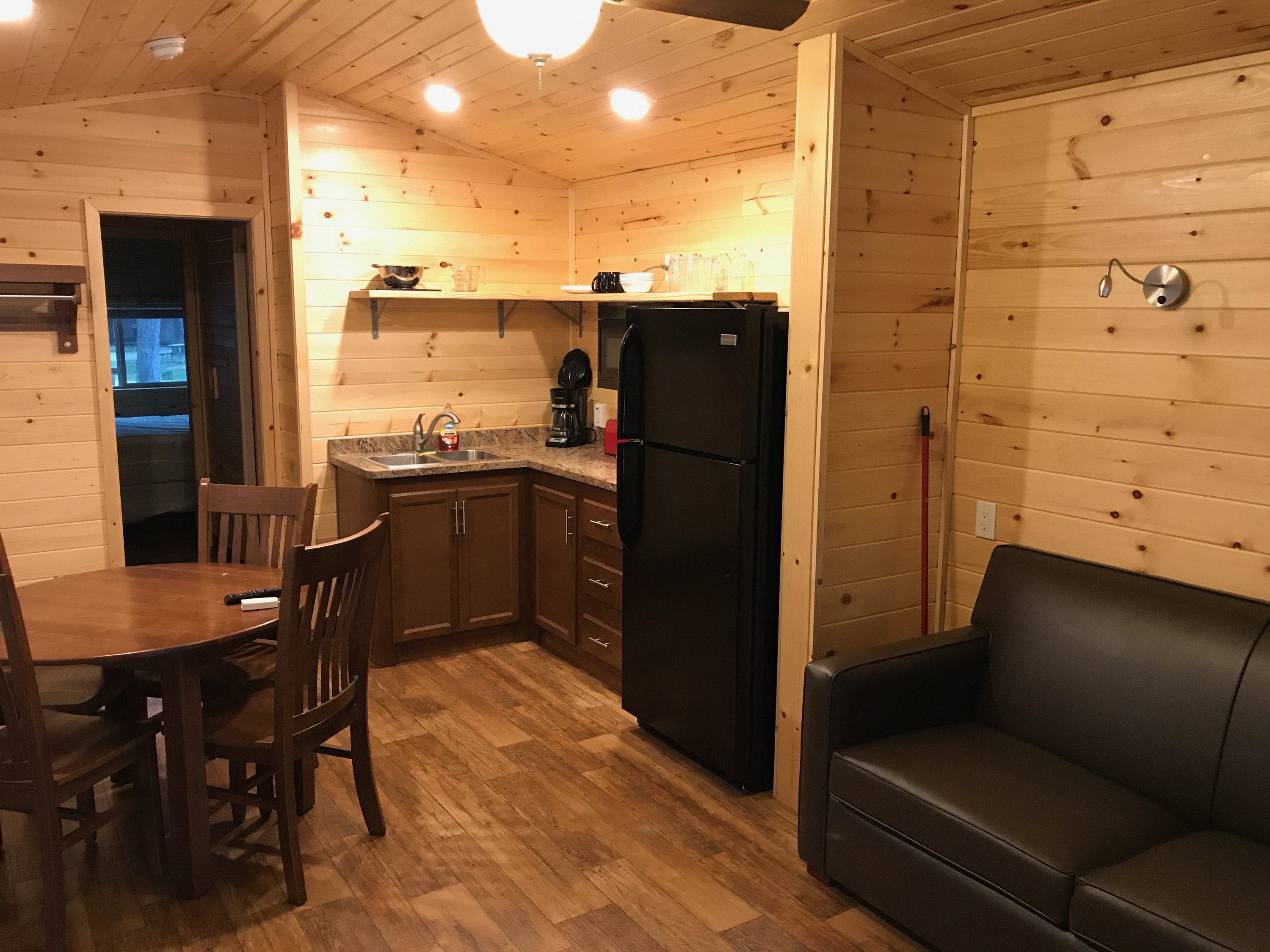 Cabin 118 ~ Front Porch Cabin