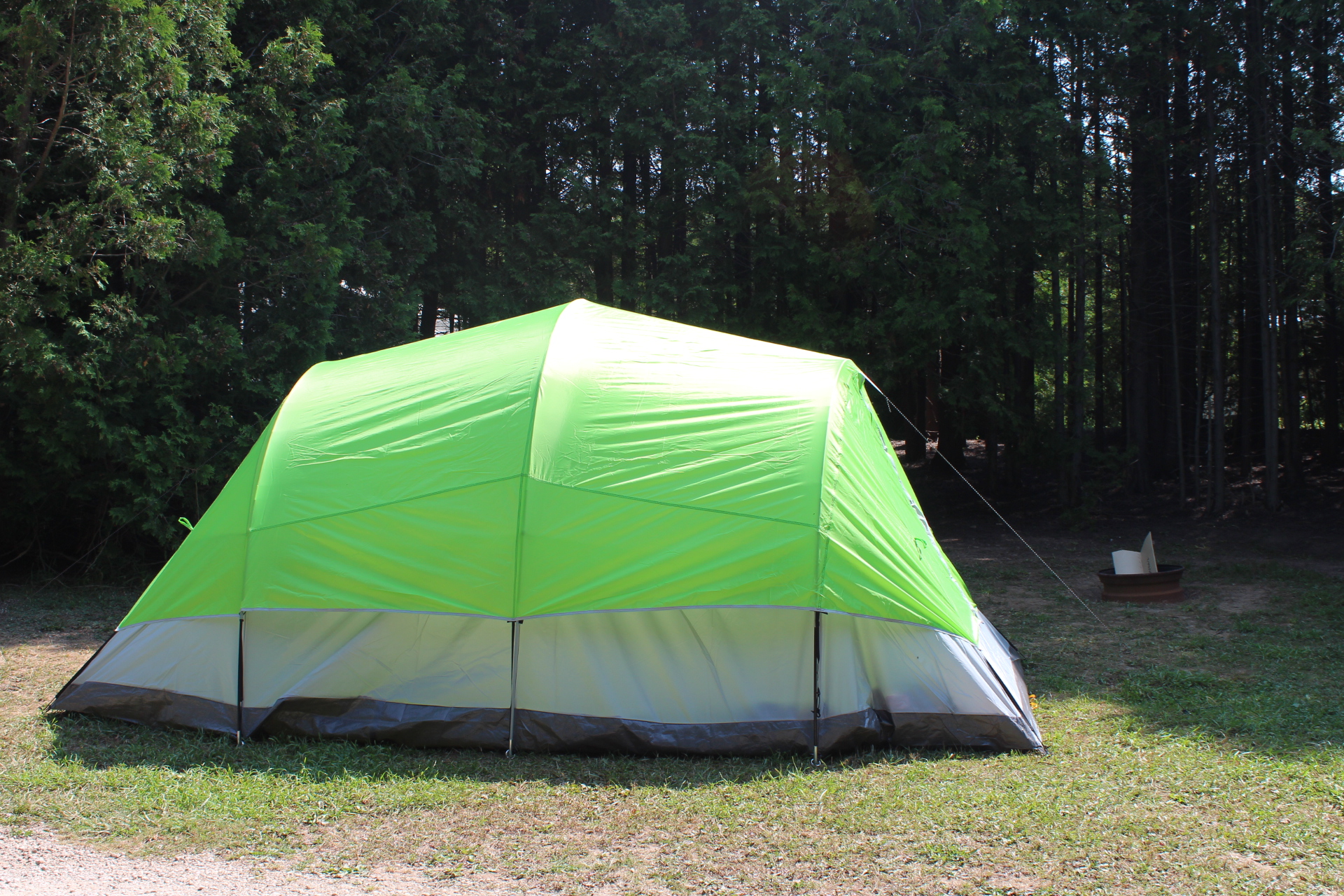 Happy Kamping in Tent