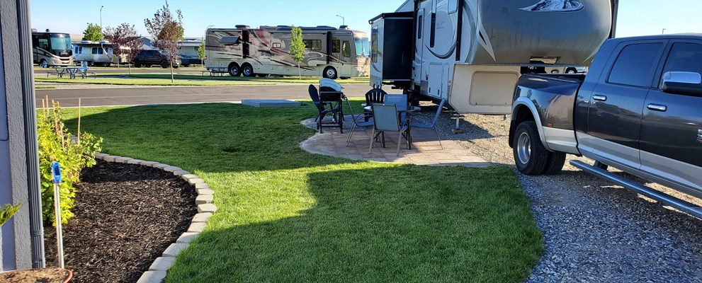 Pull through small patio