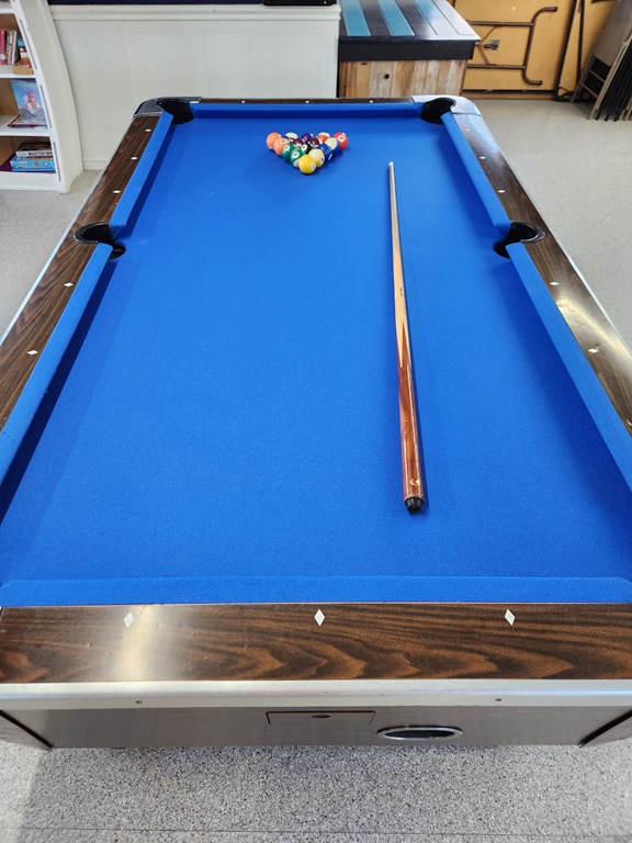 Clubhouse - Pool Table