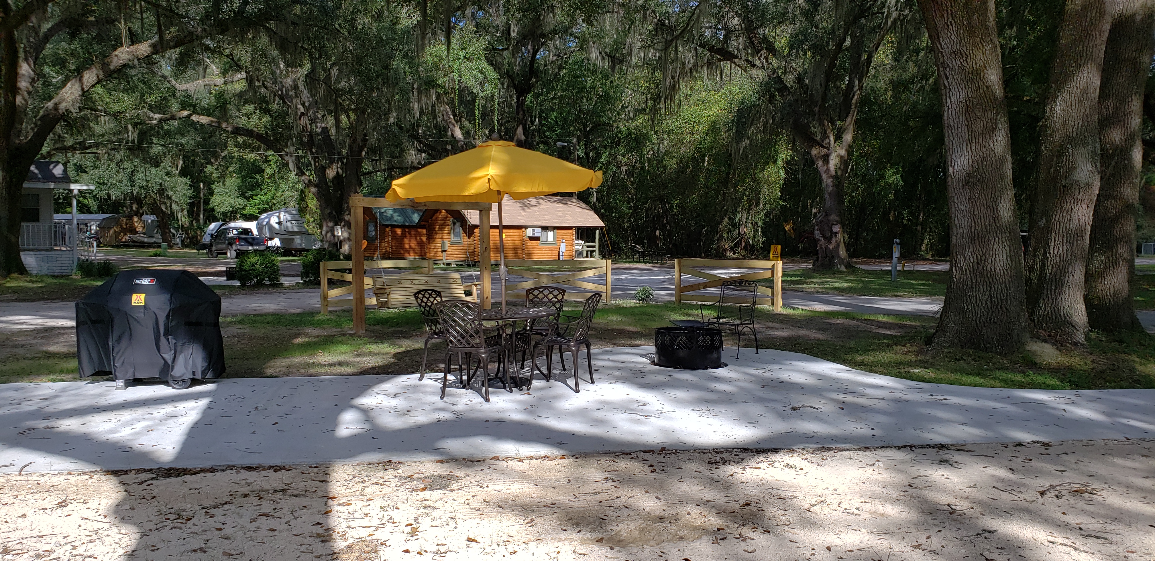Pull Thru Deluxe Patio Site