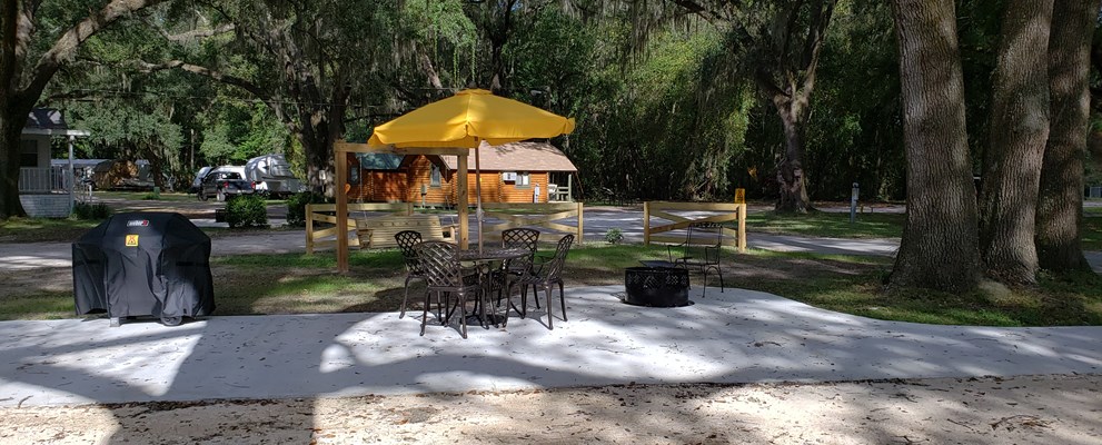 Pull Thru Deluxe Patio Site