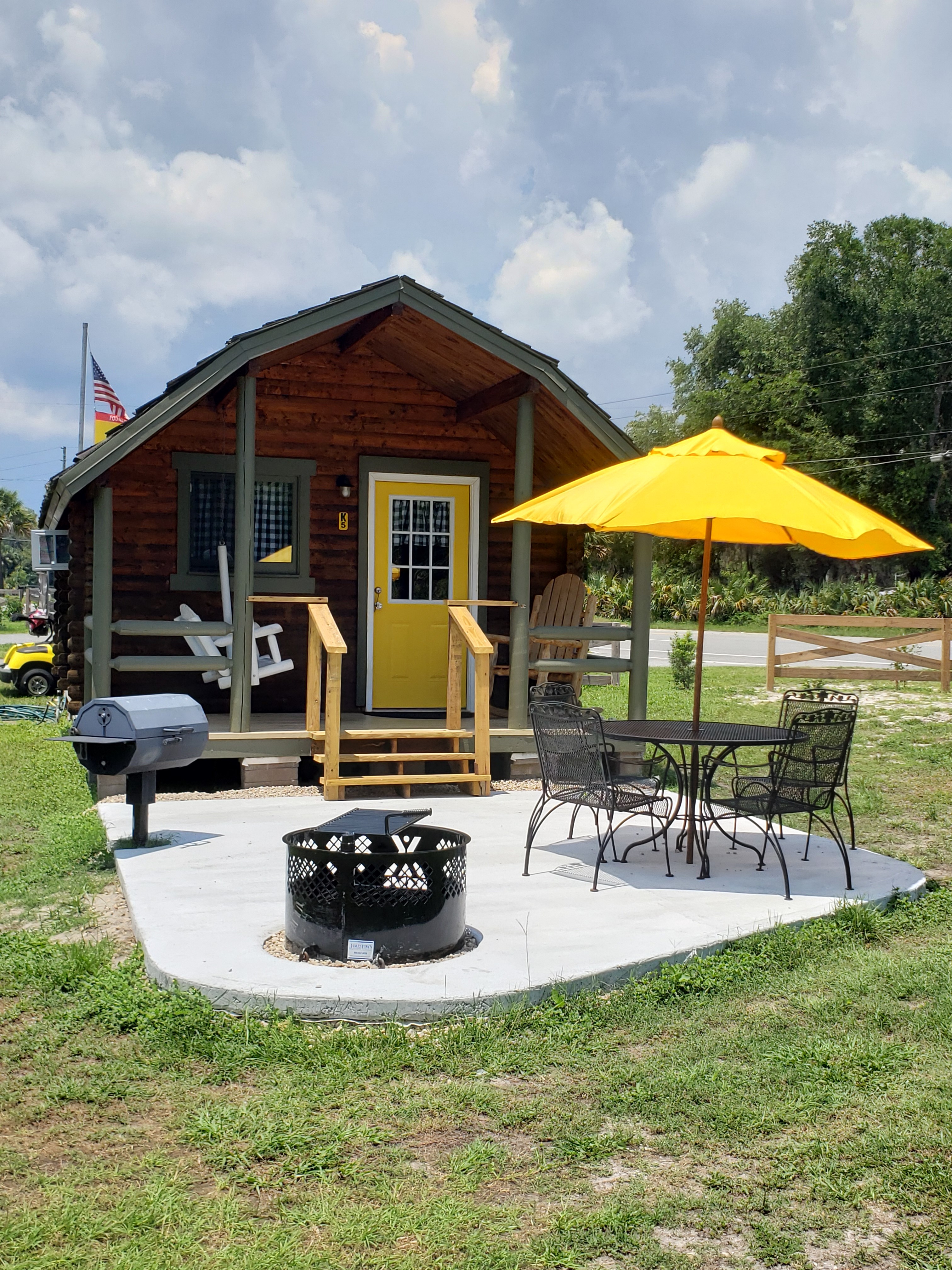KOA Deluxe Patio Cabin