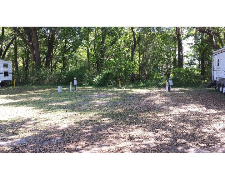 Partial shade 30A FHU back-in