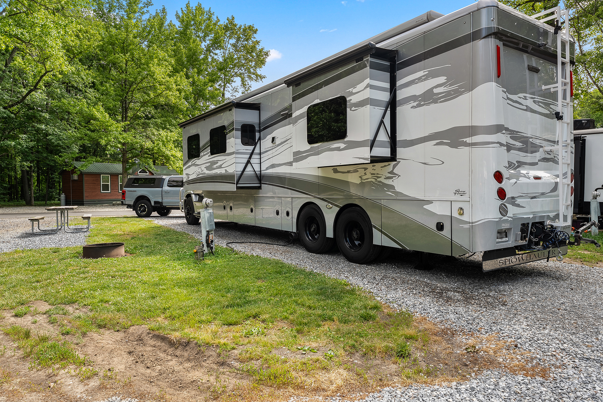 Pull-Thru 50/30 AMPS FHU, Big-Rig Friendly
