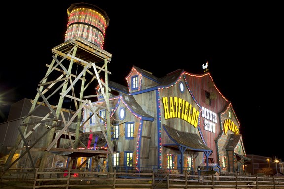 Hatfield & McCoy Dinner Show