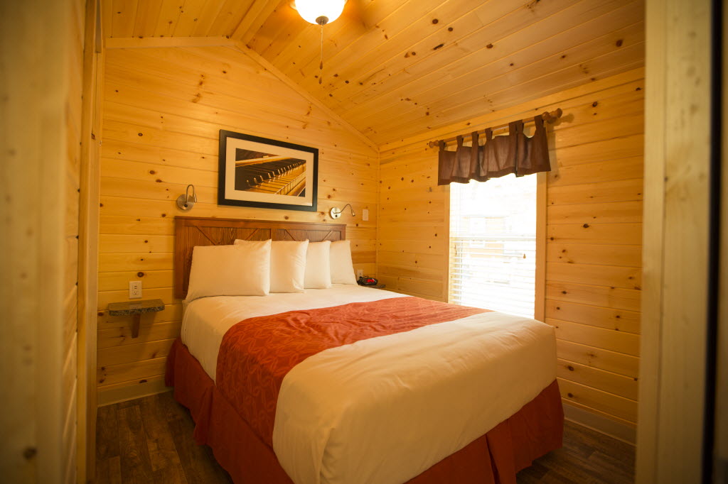Queen Bedroom