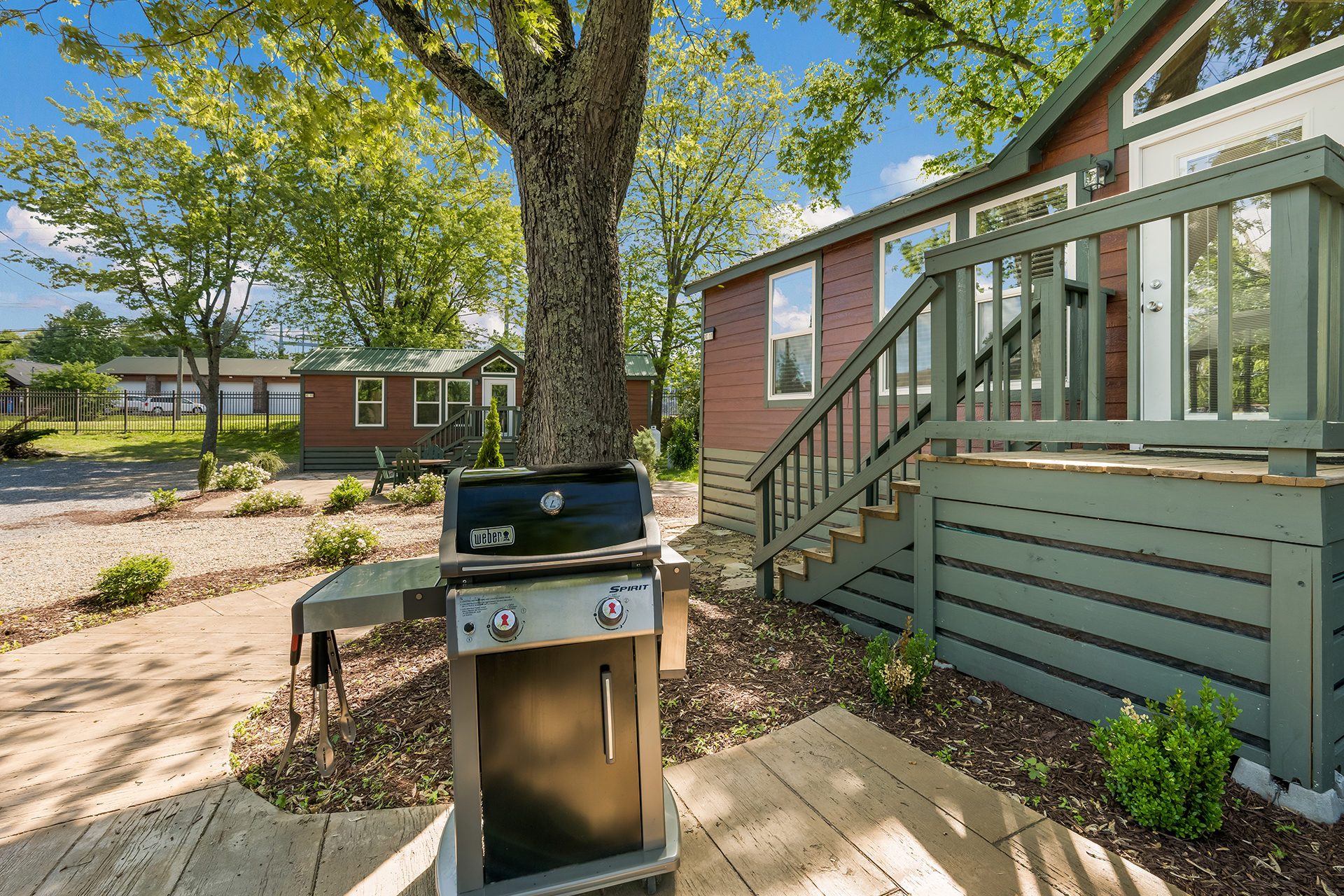 DC11_Deluxe Cabin, 2RM Near Rec (Full Bath with Tub & Shower) - Sleeps 8