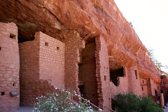 Manitou Cliff Dwellings