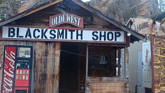 Olde West Blacksmith Shop