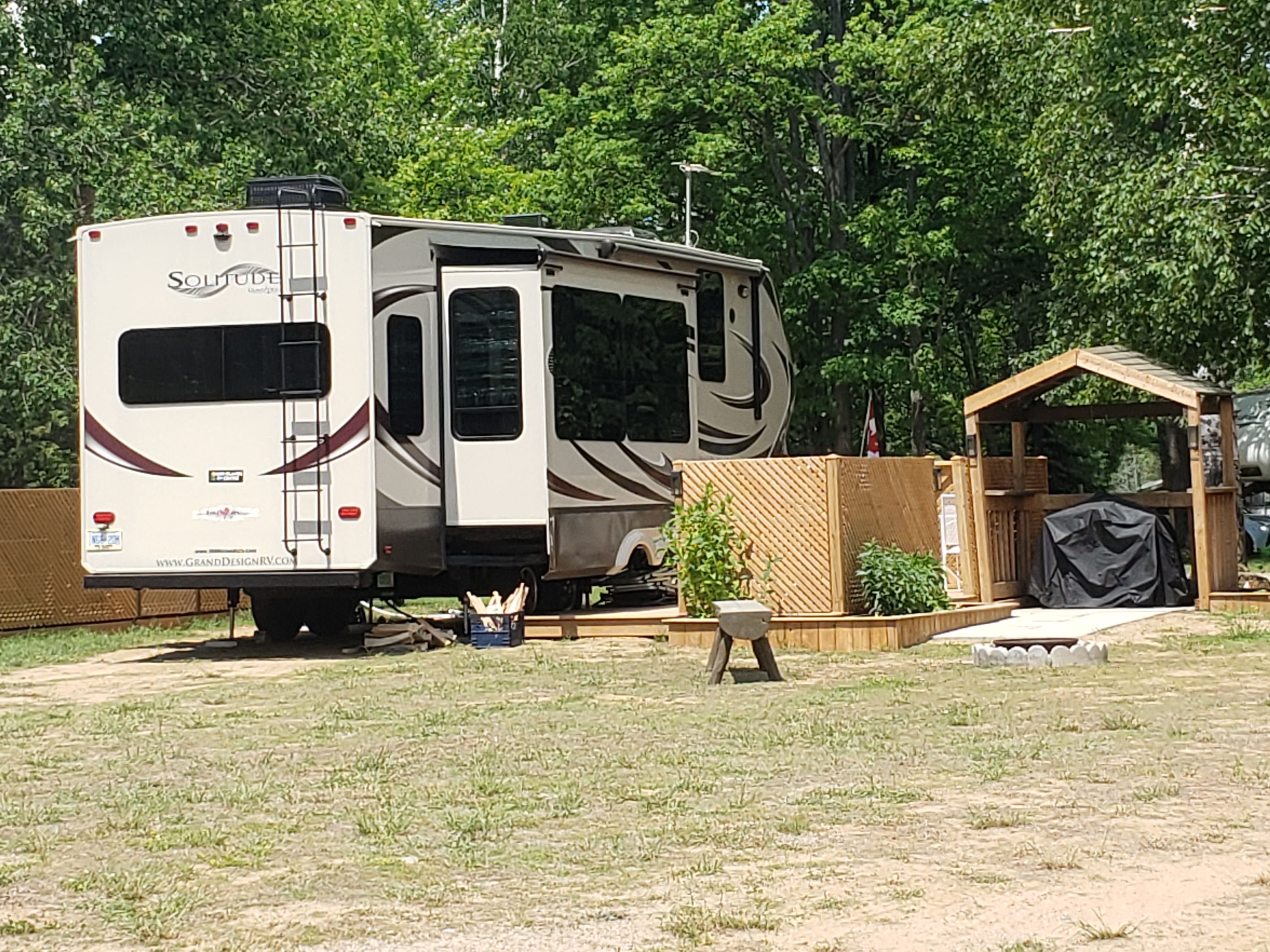 deluxe patio site 50 amp