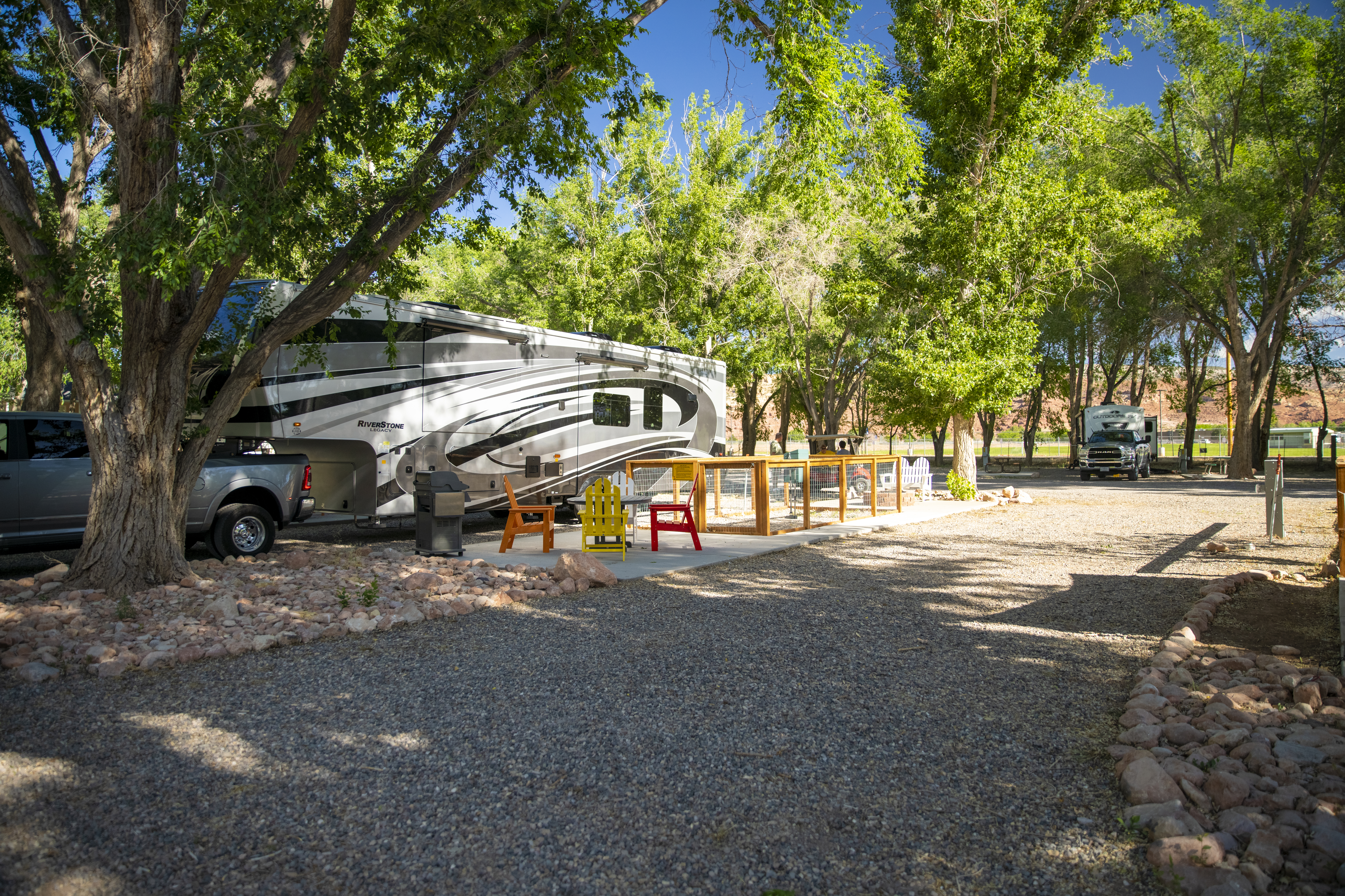 Richfield Deluxe RV Patio Paw Pen Site