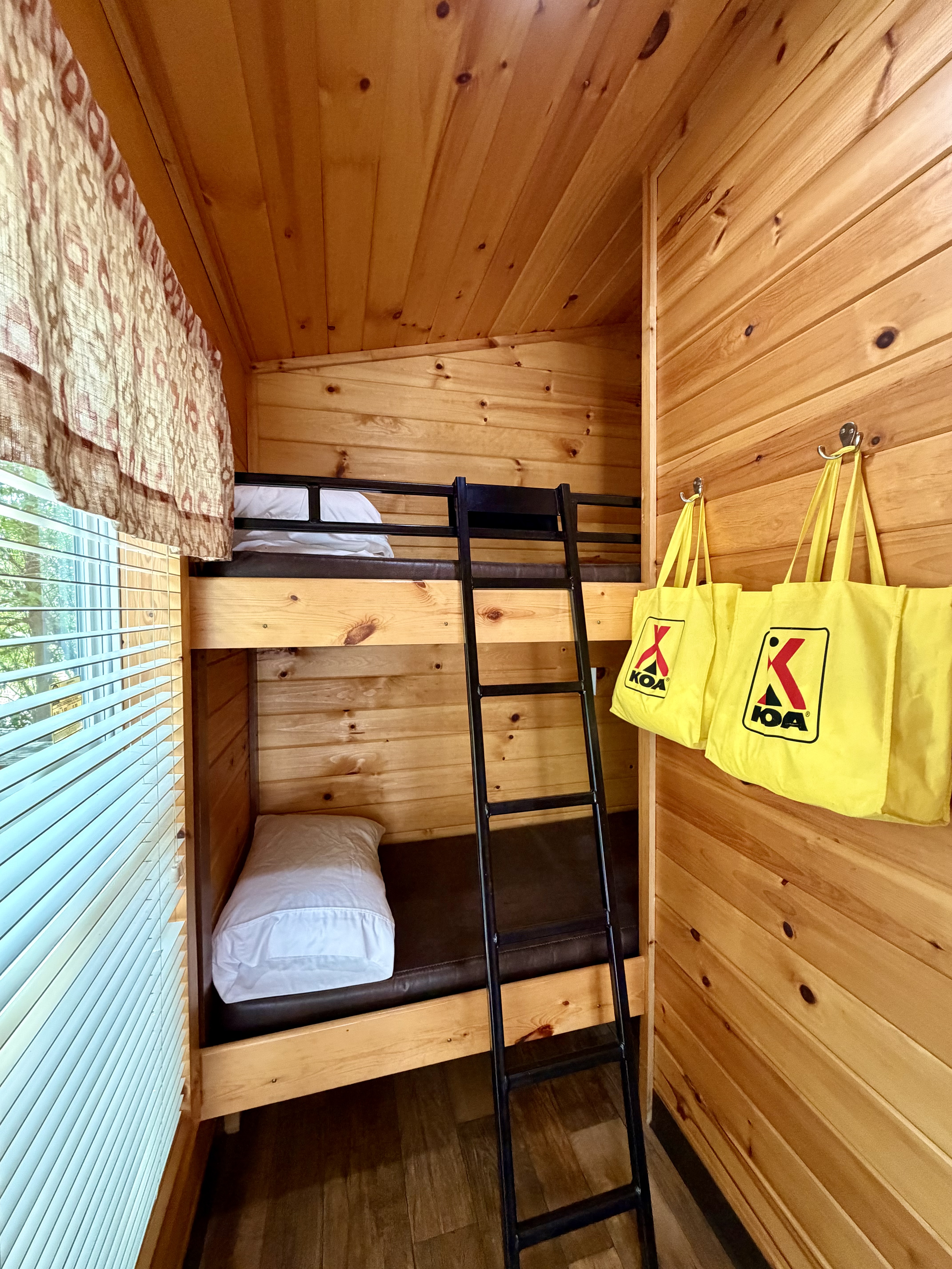 C10 - Bunks