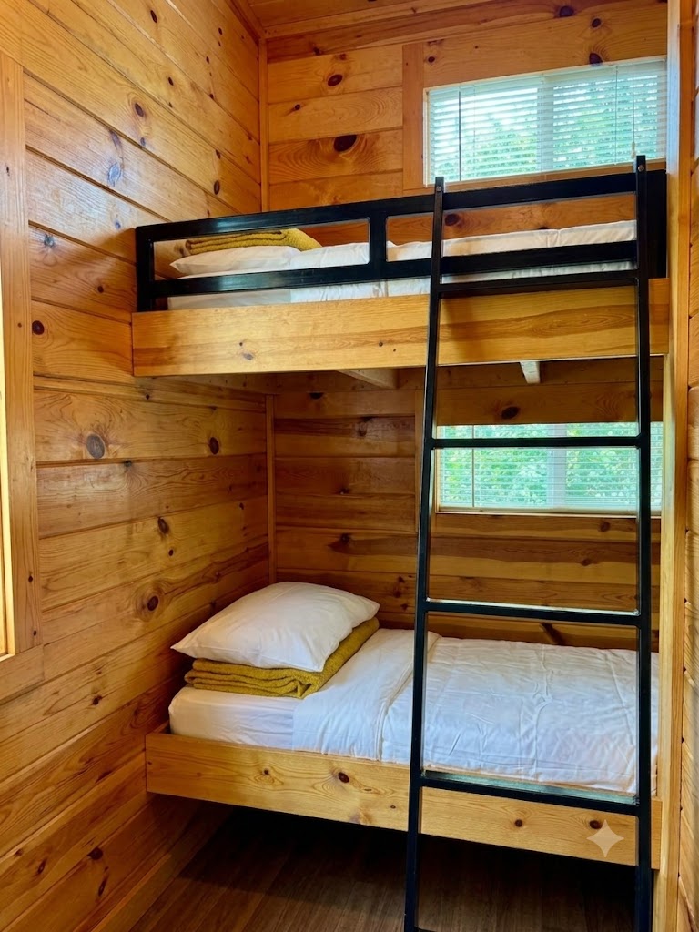 C11 - Bunks
