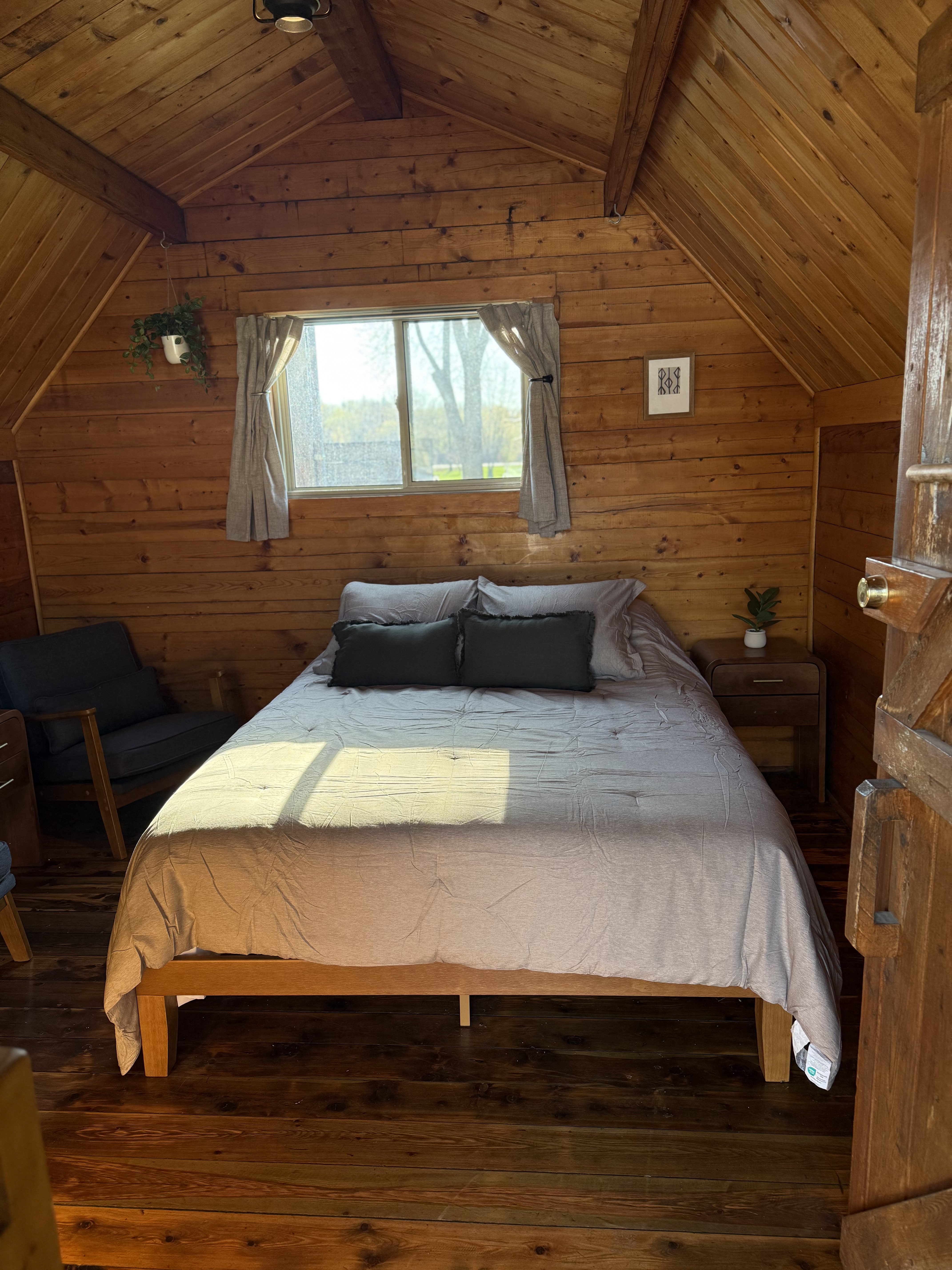 K1 Couples Cabin