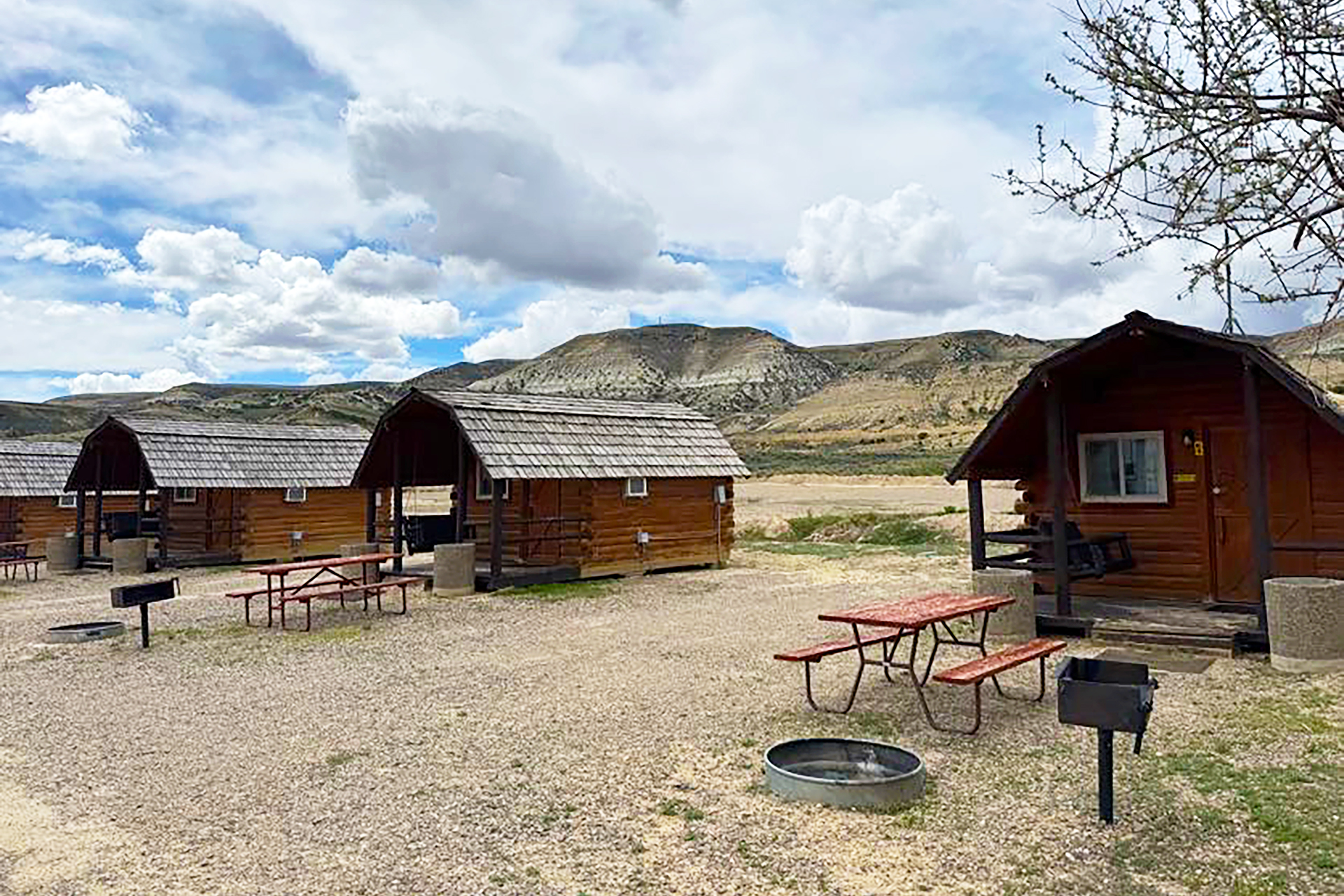 Camping Cabin Village