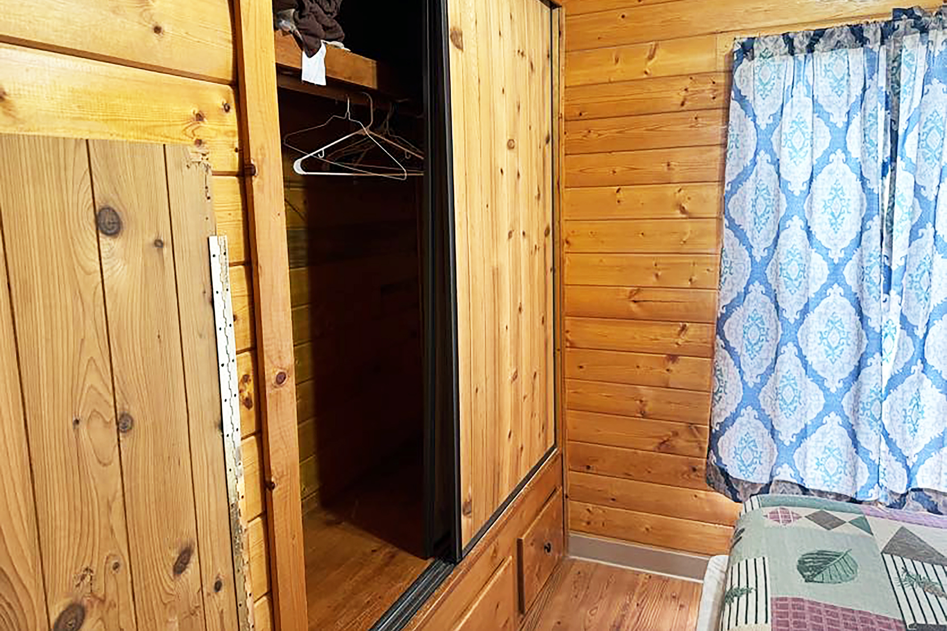 Deluxe Cabin, 1 Room, F+BB - Sleeps 6