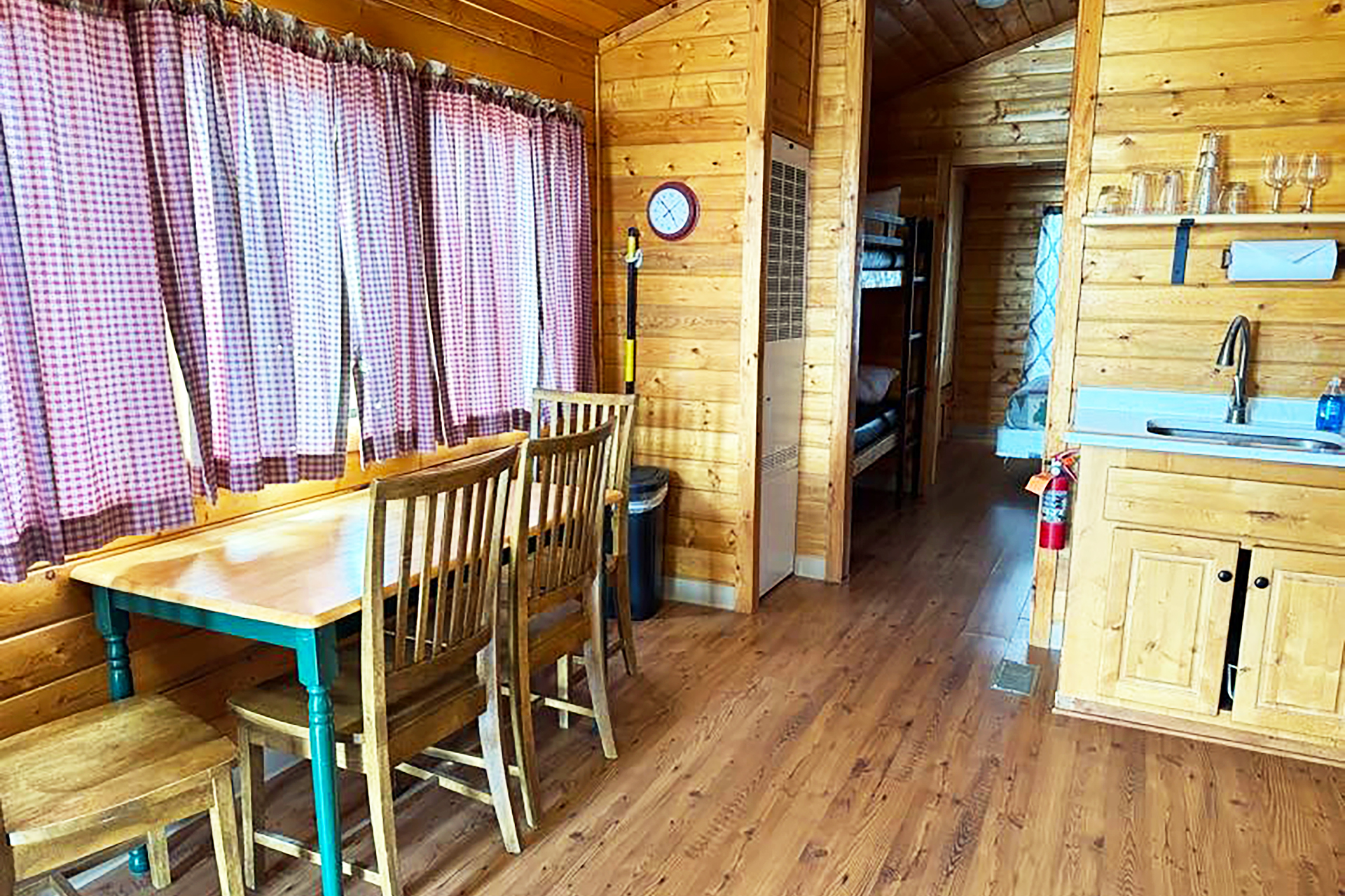 Deluxe Cabin, 1 Room, F+BB - Sleeps 6
