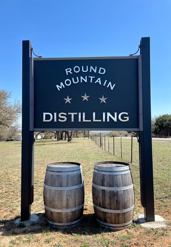 Round Mountain Distilling