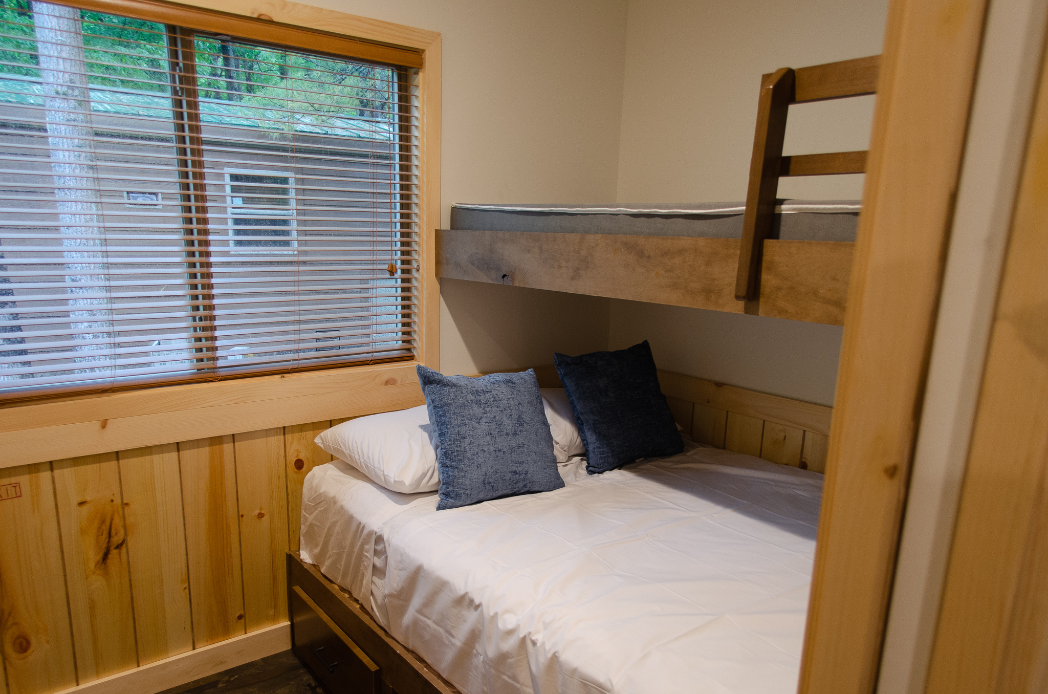 Deluxe Cabin