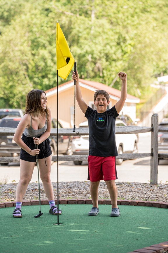 Tee off at our 18-hole mini golf course - Now FREE for guest. It's fun for all ages!