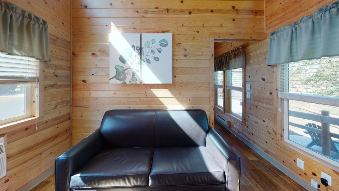 Deluxe Cabin DC1