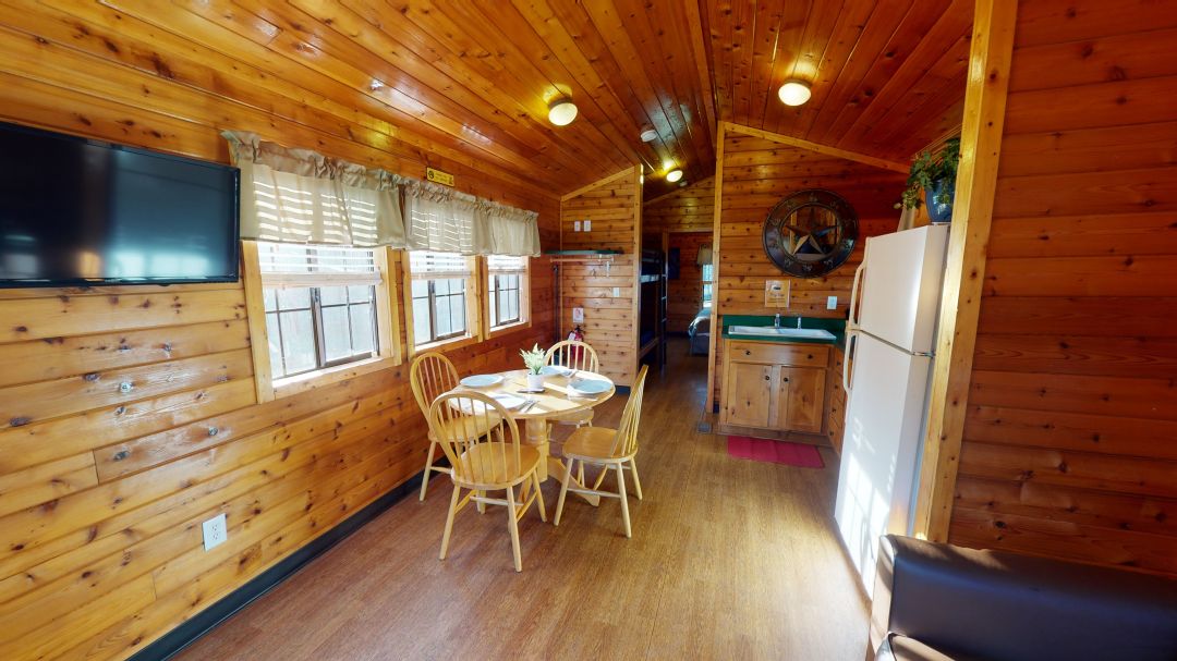 Deluxe Cabin DC8 & DC9