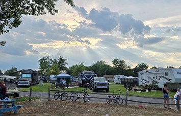 Sandusky / Bayshore KOA Holiday Photo