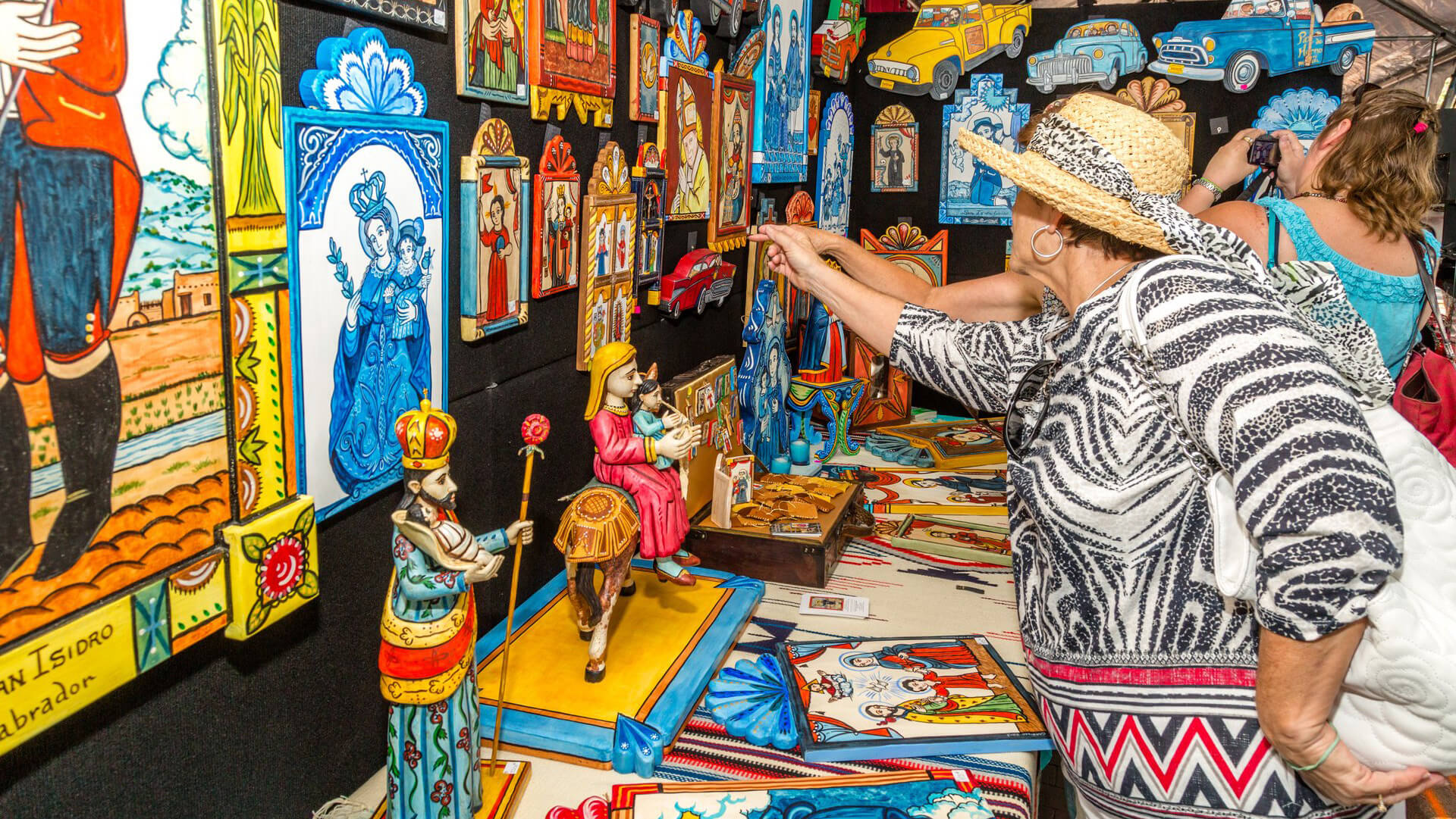 Traditional Spanish Market Photo