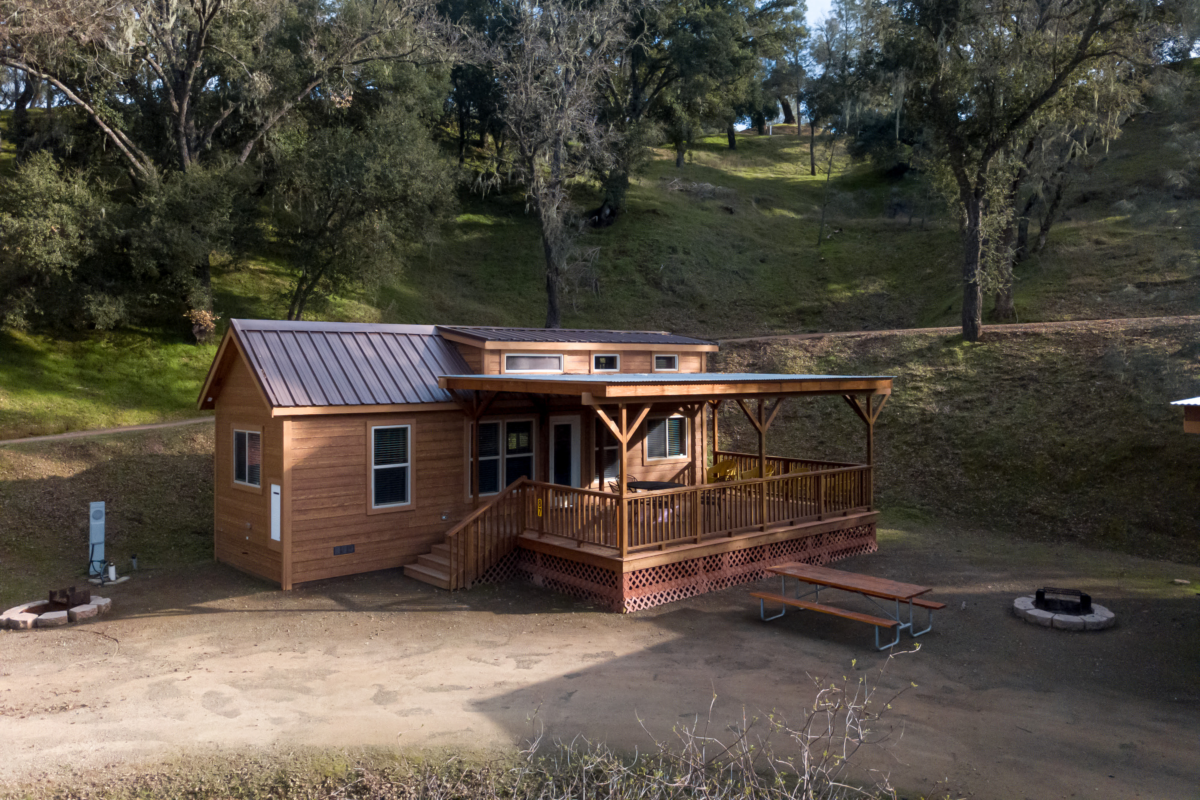 #87 Deluxe Cabin Exterior