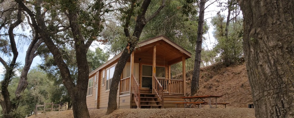 #21 Deluxe Studio Cabin on Bathhouse Row