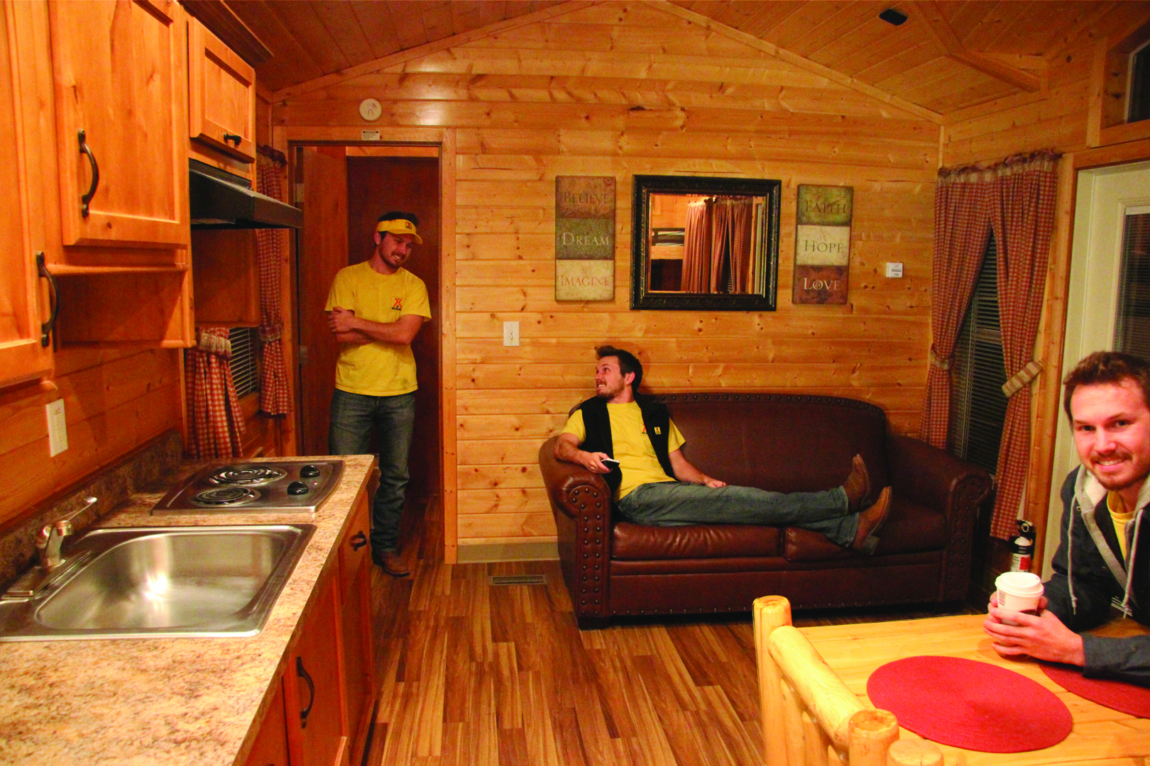 Deluxe Cabin Hilltop Interior DillonX3