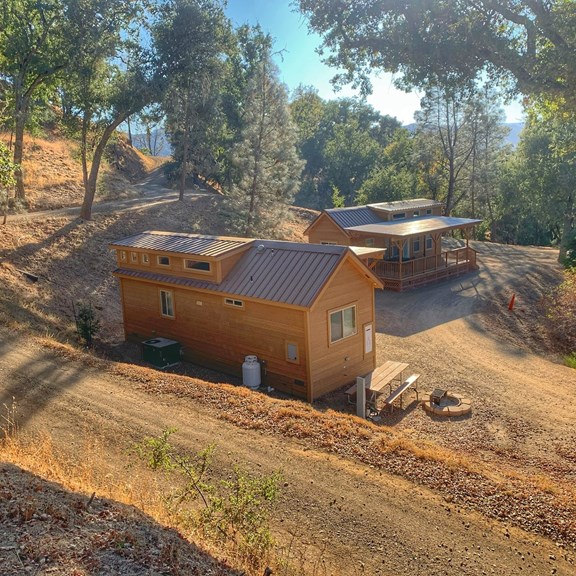 Cabins 87-88 Side-by-Side