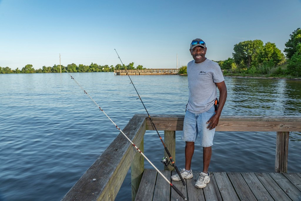 The Angler's Guide to Fishing and Boating Around Santee Lake