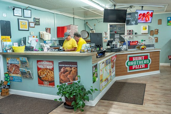Hunt Brothers Pizza and Wings