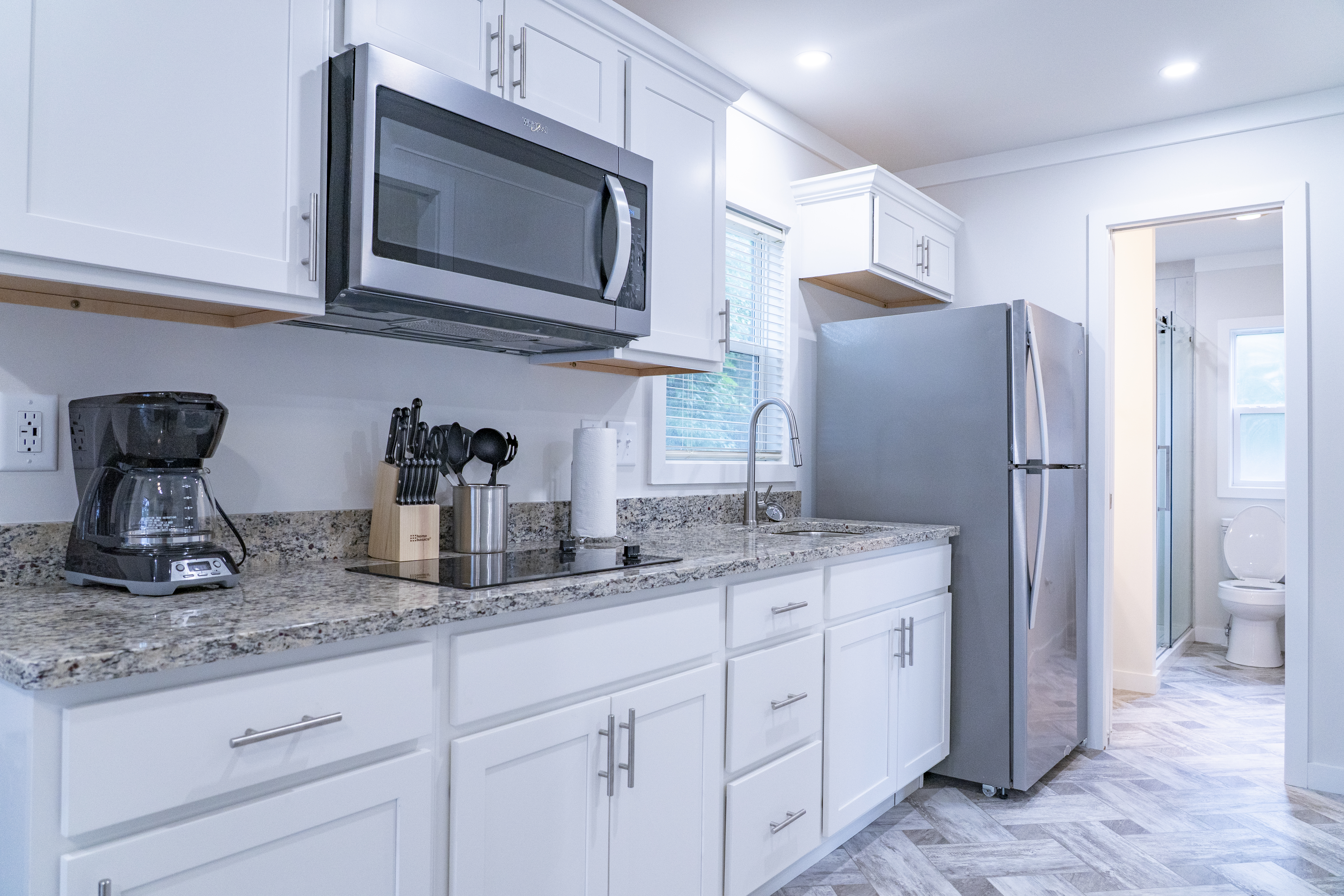 Amenities Kitchen