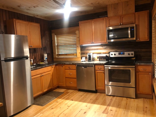 Azalea Cabin's Kitchen