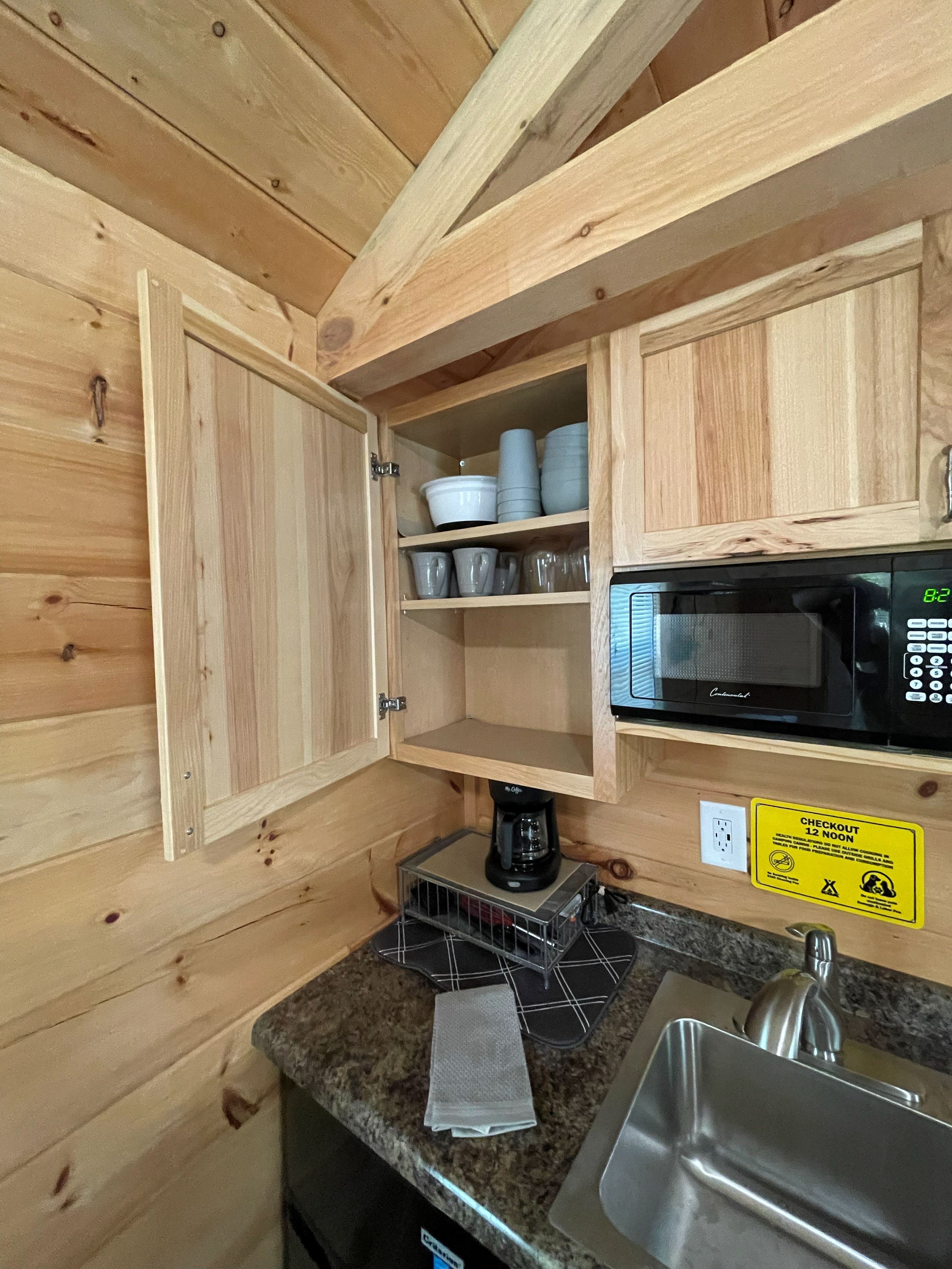Kitchenette cabinets Amish Deluxe Cabin 69