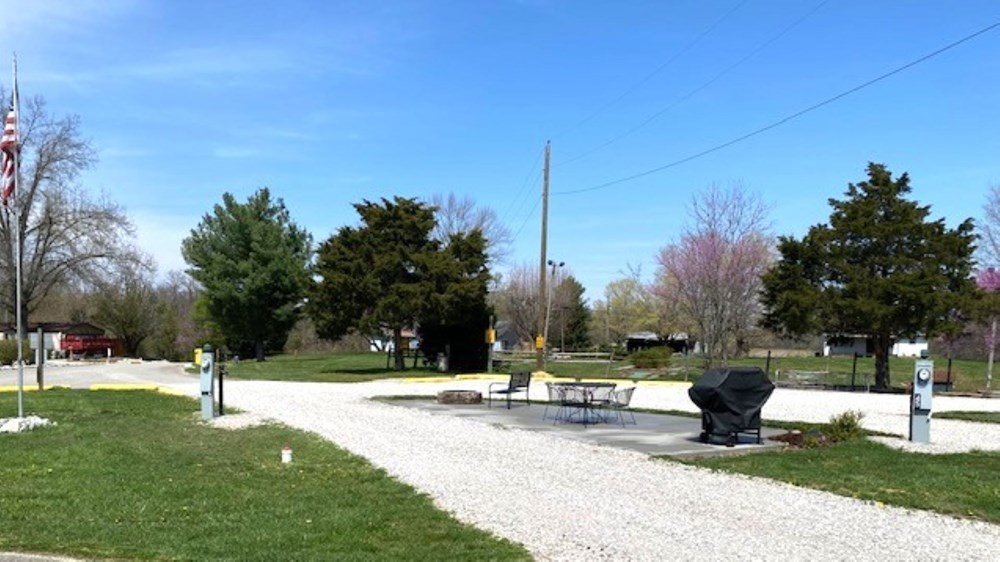 Deluxe Patio Sites – Big Rig Friendly with Outdoor Perks
