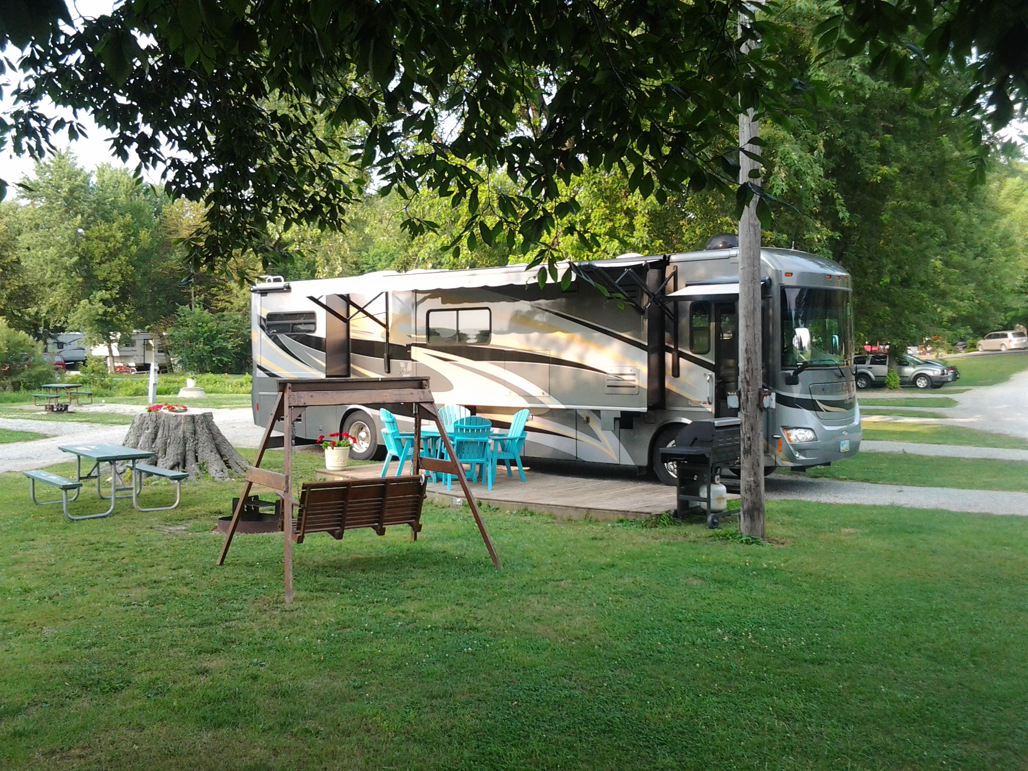 Deluxe Patio Site 88B no cable