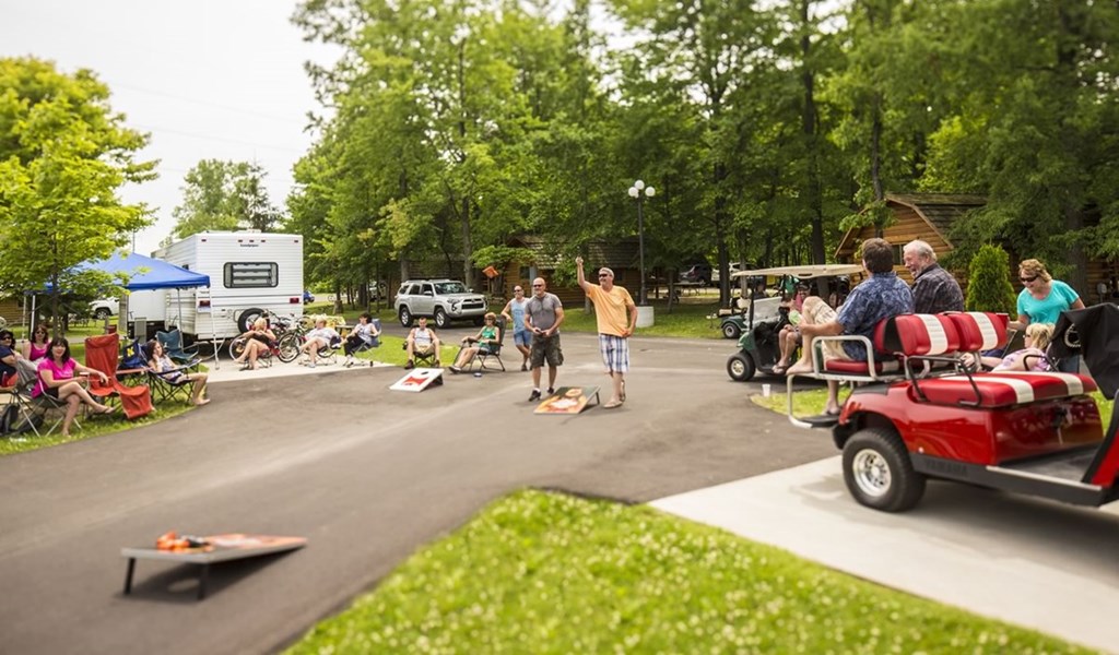 10 Fun Group Camping Activities to Enjoy