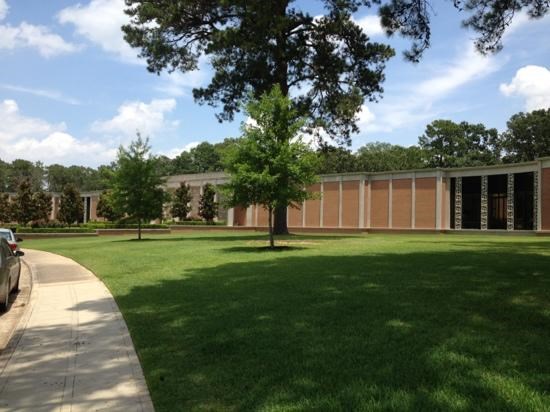 R W Norton Art Gallery