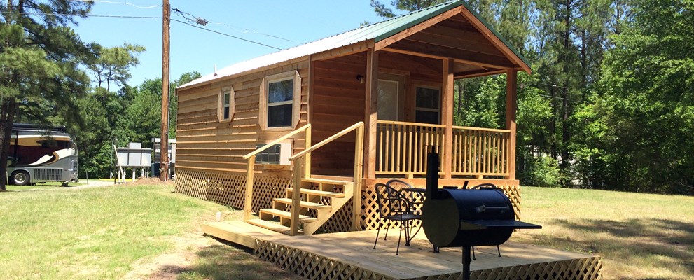 Deluxe Cabin with Full Bath