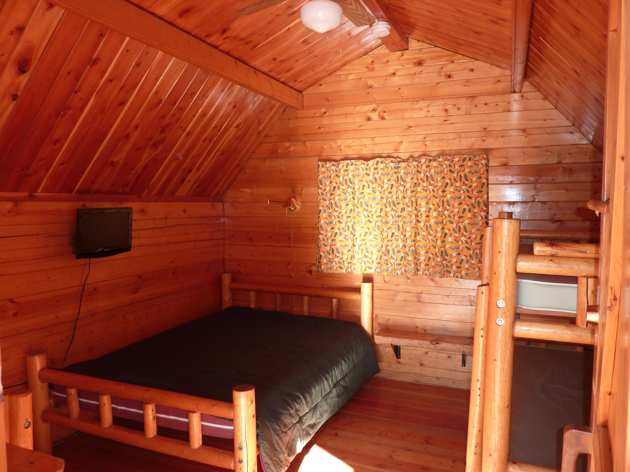 Kamping Kabin Interior