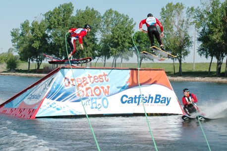 Catfish Bay Greatest Show on H20