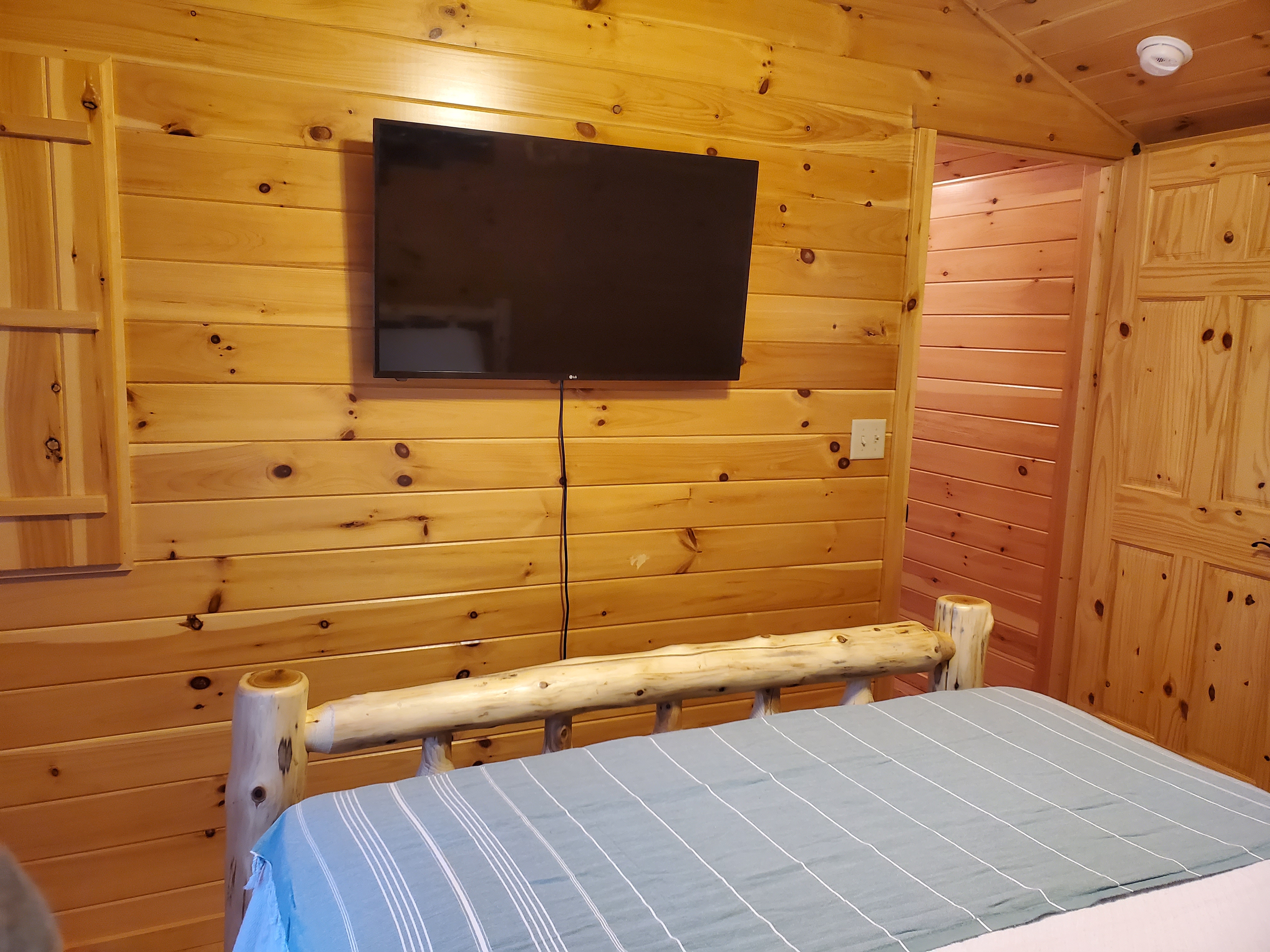 Moose Lodge Queen Bedroom