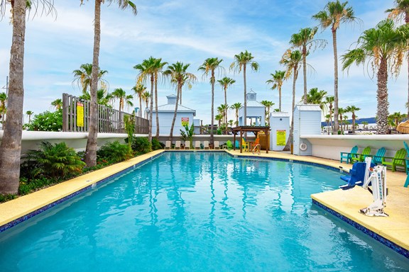 25-Meter Swimming Pool