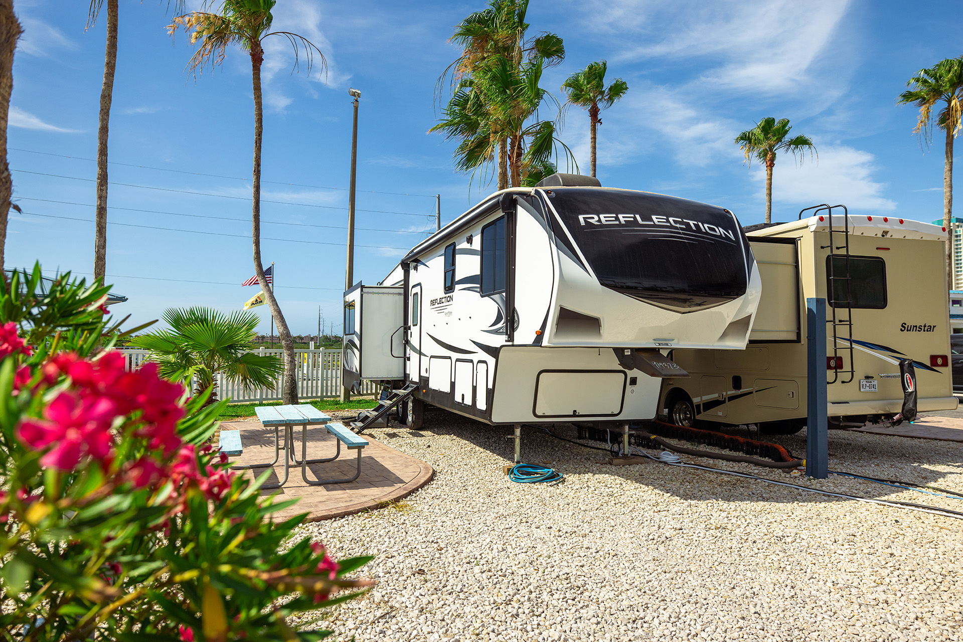 RV 64, Back-In 50/30 AMPS FHU Patio