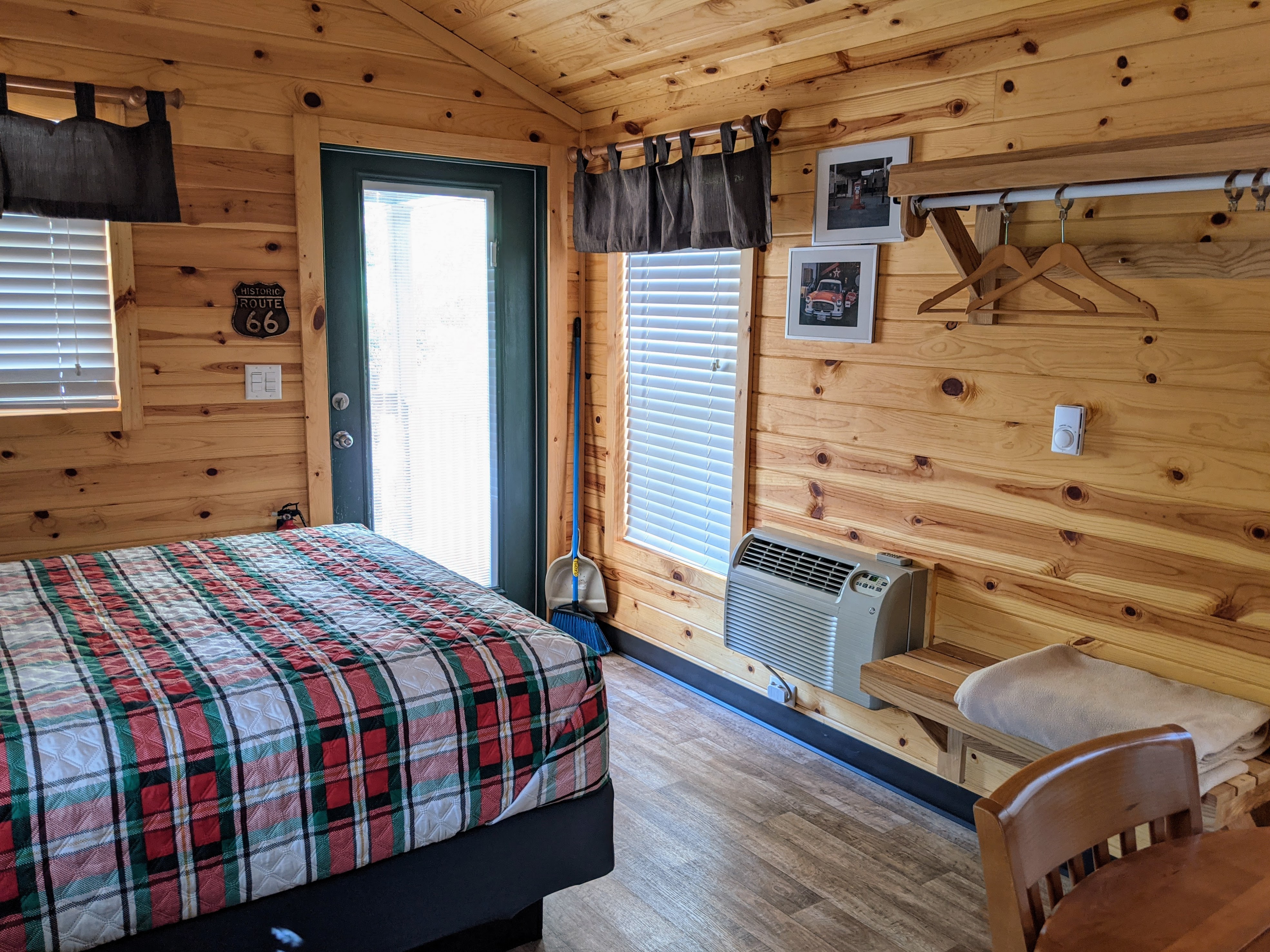 KT2 Queen bed and door to patio