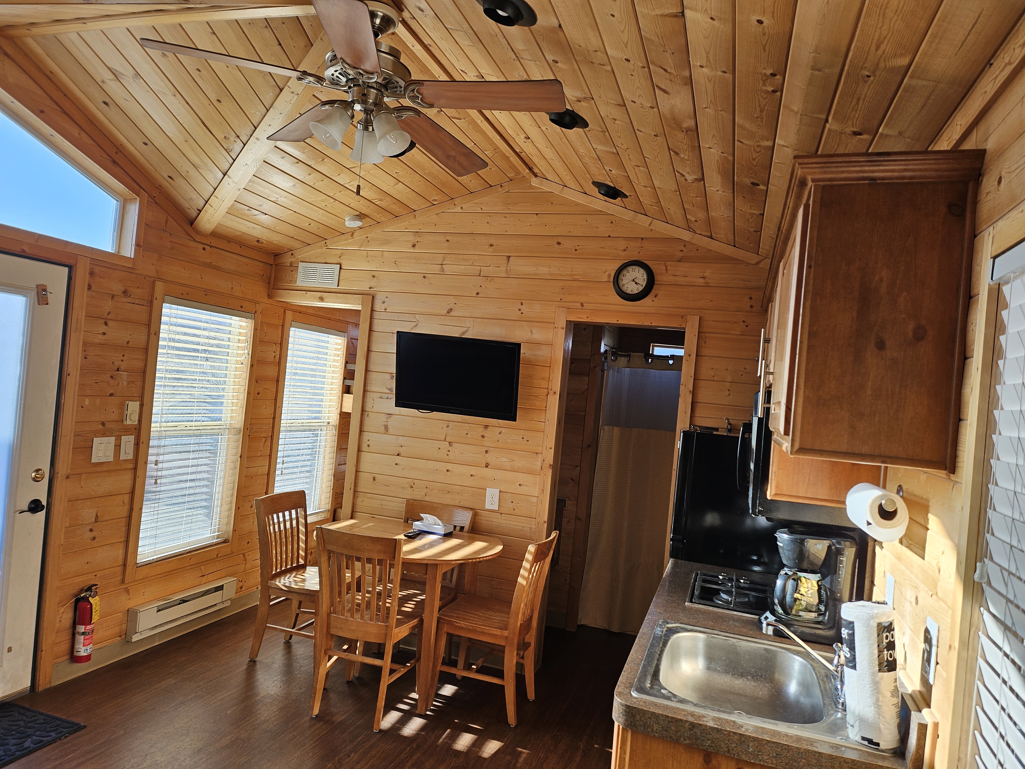Deluxe Lodge great room awash in afternoon sunlight